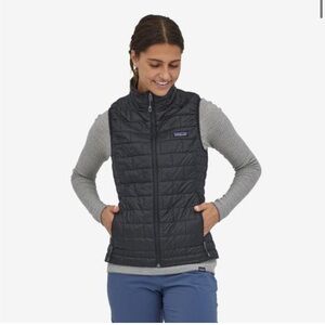 Patagonia women’s nano puff vest-black- XS